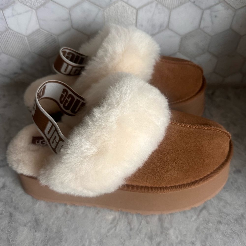 Ugg Funkette brown slippers